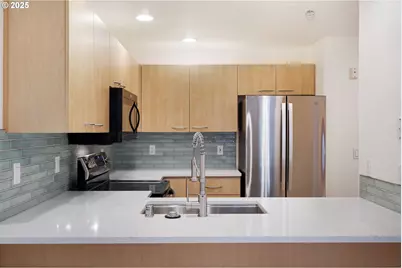 300 W 8th St #220, Vancouver, WA 98660 - Photo 9