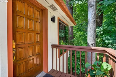 4131 SW Chesapeak Ave, Portland, OR 97239 - Photo 7