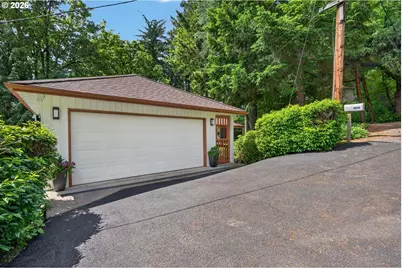 4131 SW Chesapeak Ave, Portland, OR 97239 - Photo 1