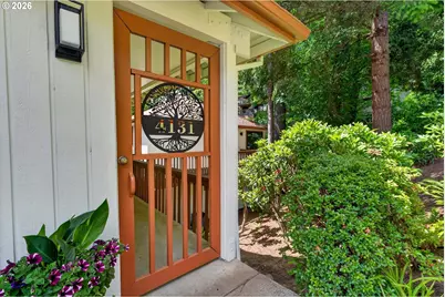 4131 SW Chesapeak Ave, Portland, OR 97239 - Photo 1