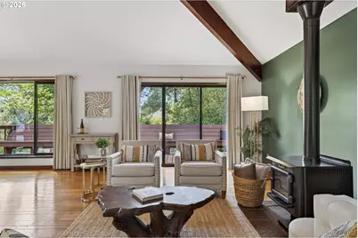 4131 SW Chesapeak Ave, Portland, OR 97239 - Photo 9