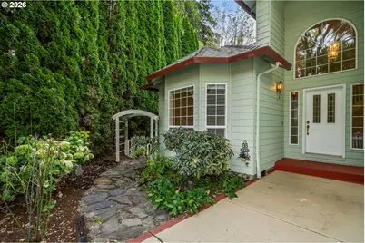 10900 NE 26th Ave, Vancouver, WA 98686 - Photo 3