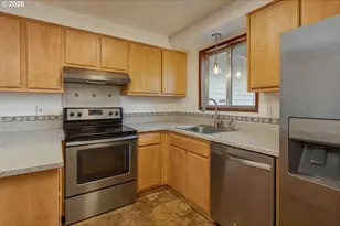 16007 NE Sacramento St, Portland, OR 97230 - Photo 7