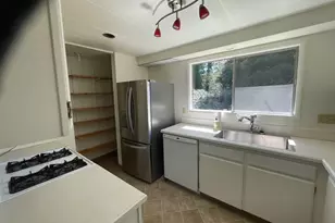 3040 NE 30th Dr, Lincoln City, OR 97367 - Photo 7