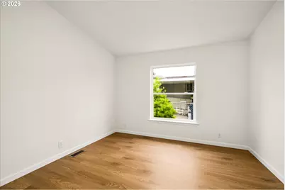 2242 Maia Loop, Springfield, OR 97477 - Photo 25