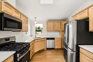 2242 Maia Loop, Springfield, OR 97477 - Photo 13