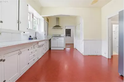334 SE 78th Ave, Portland, OR 97215 - Photo 9