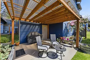 1542 Meade St, North Bend, OR 97459 - Photo 39