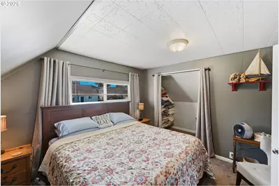 1542 Meade St, North Bend, OR 97459 - Photo 25