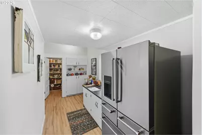 1542 Meade St, North Bend, OR 97459 - Photo 17