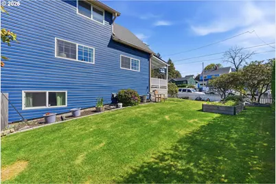 1542 Meade St, North Bend, OR 97459 - Photo 43