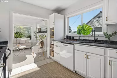 1523 NE 12th St, Lincoln City, OR 97367 - Photo 15