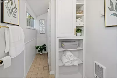 1523 NE 12th St, Lincoln City, OR 97367 - Photo 31