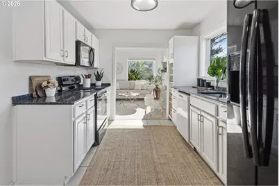 1523 NE 12th St, Lincoln City, OR 97367 - Photo 11