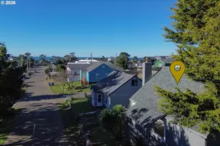 1523 NE 12th St, Lincoln City, OR 97367 - Photo 33