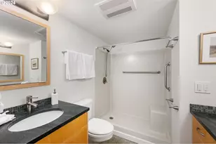 2221 SW 1st Ave, Portland, OR 97201 - Photo 29
