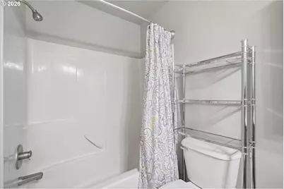 1334 NE 118th Ave, Portland, OR 97220 - Photo 25