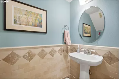 1334 NE 118th Ave, Portland, OR 97220 - Photo 17