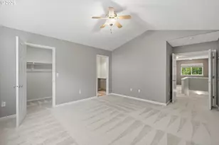 1334 NE 118th Ave, Portland, OR 97220 - Photo 21