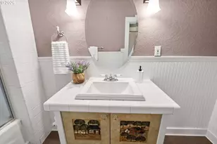 663 Harrison Ave, Astoria, OR 97103 - Photo 21