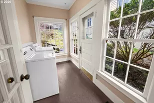 663 Harrison Ave, Astoria, OR 97103 - Photo 17