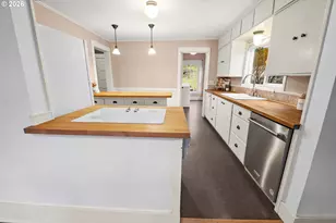 663 Harrison Ave, Astoria, OR 97103 - Photo 11