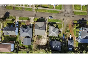 663 Harrison Ave, Astoria, OR 97103 - Photo 35