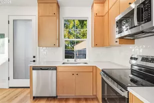 7332 SE Bybee Blvd, Portland, OR 97206 - Photo 5