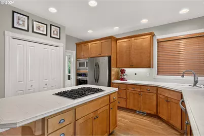 793 NW Michelbook Ct, McMinnville, OR 97128 - Photo 15