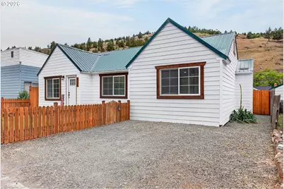 407 S Canyon Blvd, John Day, OR 97845 - Photo 3