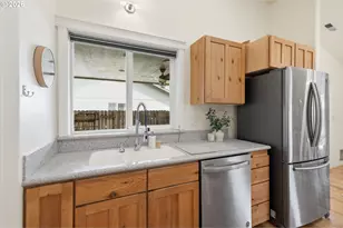 87661 Trek Dr, Veneta, OR 97487 - Photo 9
