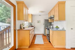 5910 NE 52nd Ave, Portland, OR 97218 - Photo 7