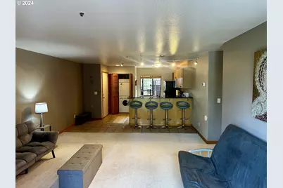 730 NW Naito Pkwy #E25, Portland, OR 97209 - Photo 17