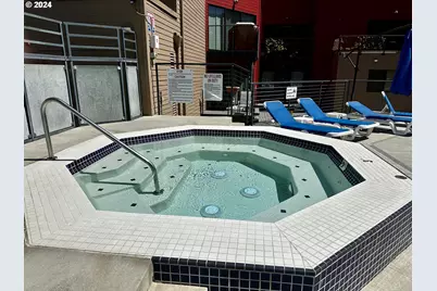 730 NW Naito Pkwy #E25, Portland, OR 97209 - Photo 31