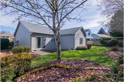 2066 NW Violet Ave, Albany, OR 97321 - Photo 39