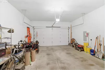 2066 NW Violet Ave, Albany, OR 97321 - Photo 37