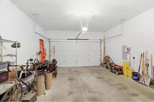 2066 NW Violet Ave, Albany, OR 97321 - Photo 37