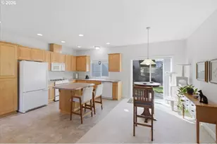 2066 NW Violet Ave, Albany, OR 97321 - Photo 15