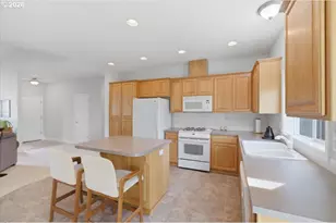 2066 NW Violet Ave, Albany, OR 97321 - Photo 21