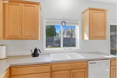 2066 NW Violet Ave, Albany, OR 97321 - Photo 19