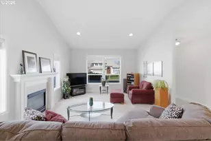 2066 NW Violet Ave, Albany, OR 97321 - Photo 9