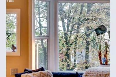 2802 NW Ariel Ter, Portland, OR 97210 - Photo 11