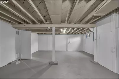 19237 NE Glisan St, Portland, OR 97230 - Photo 17