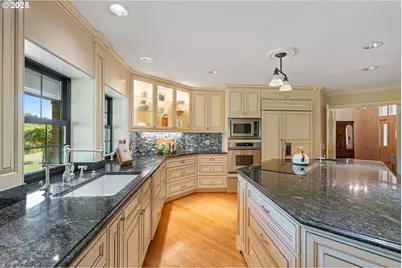 16001 NW 31st Ct, Vancouver, WA 98685 - Photo 11