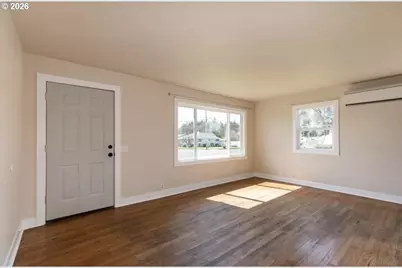 1944 Tualatin St, Saint Helens, OR 97051 - Photo 3