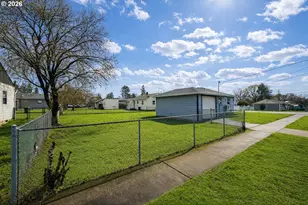 1944 Tualatin St, Saint Helens, OR 97051 - Photo 11