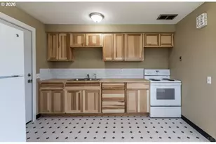 1944 Tualatin St, Saint Helens, OR 97051 - Photo 5