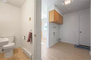 2872 Sarah Ln, Eugene, OR 97408 - Photo 27