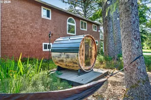 515 N Hemlock St, Cannon Beach, OR 97110 - Photo 45