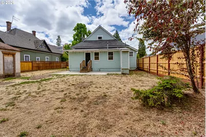 928 W Main St, Cottage Grove, OR 97424 - Photo 21
